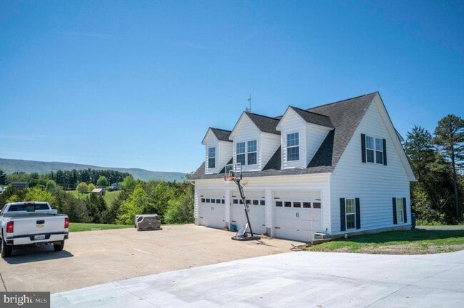 Building Photo - 348 Lantz Rd