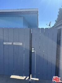 Building Photo - 5057 Voltaire St