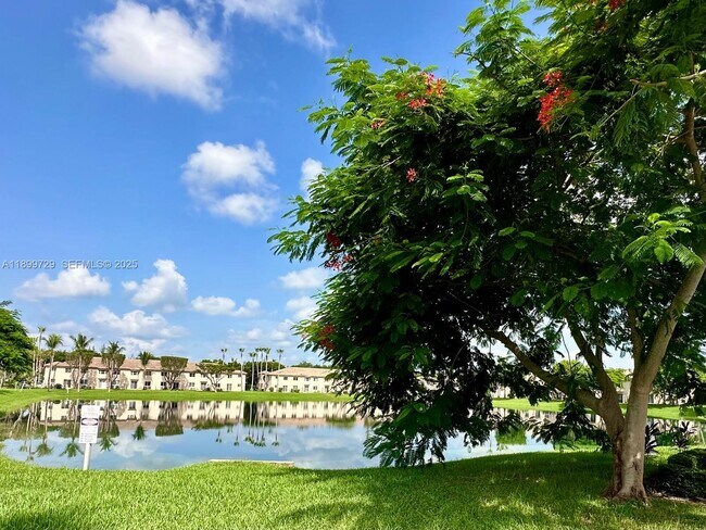 Building Photo - 1270 SE 28th Ct