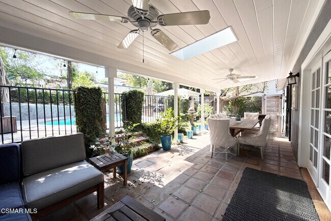 Building Photo - 4748 Conejo Ave