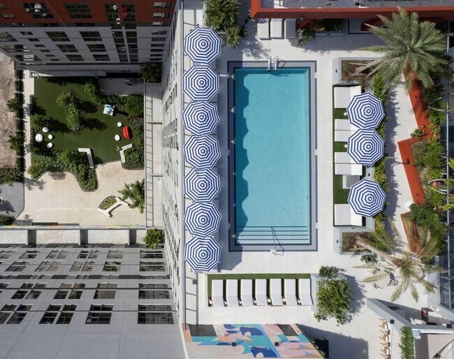 Building Photo - 2150 N Miami Ave