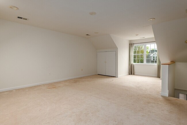 Building Photo - 3 Juneberry Ln