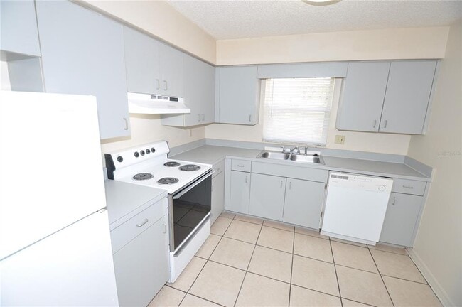 Building Photo - 174 Shannon Dr