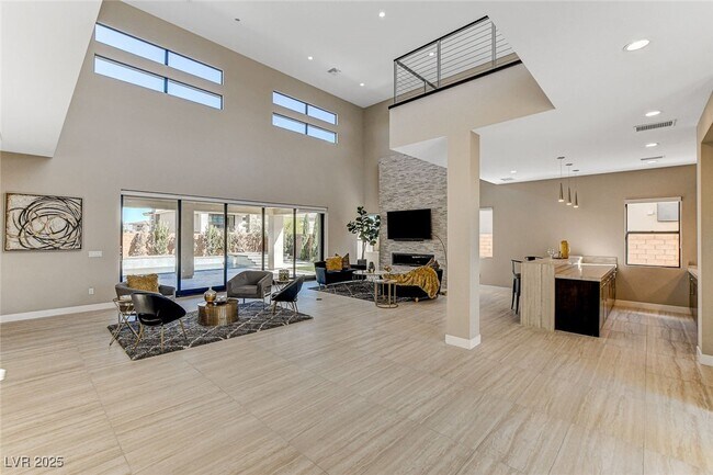 Building Photo - 11460 Ruby Falls Way