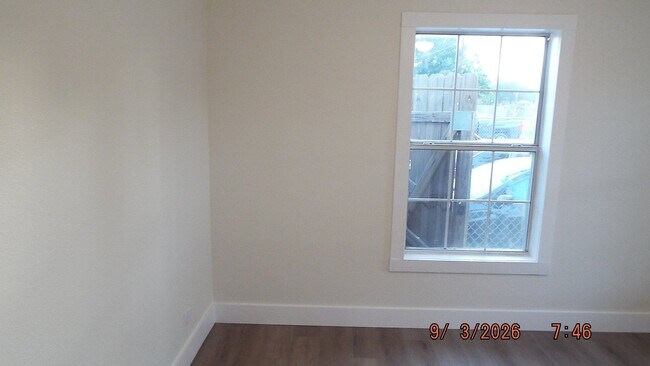 Building Photo - 511 Edalyn St