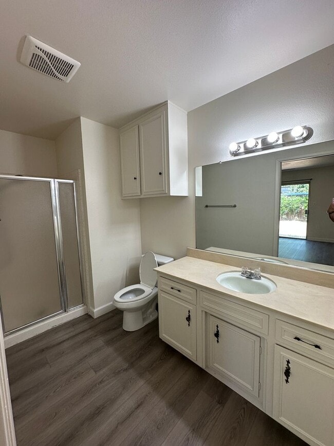 Building Photo - 1321 Palomar Way