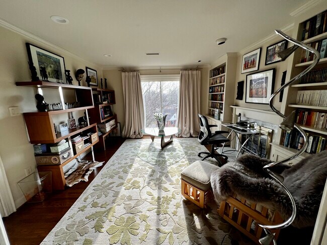 Building Photo - 5112 Cape Cod Ct