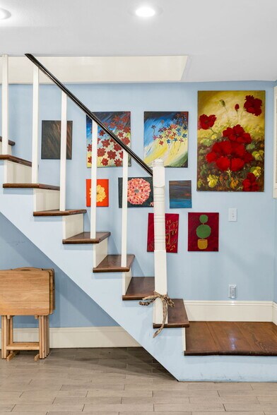 Building Photo - 1839 Esplanade Ave