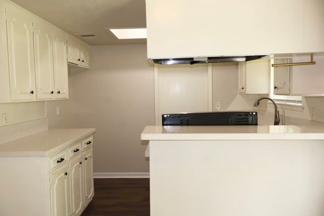 Building Photo - 7731 Melanie St