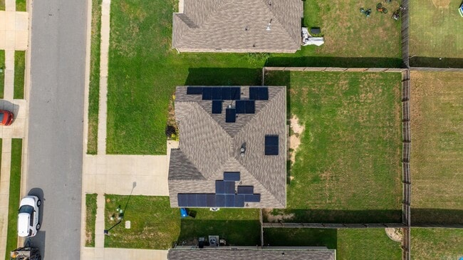 Building Photo - 10313 Brandi Kay Dr