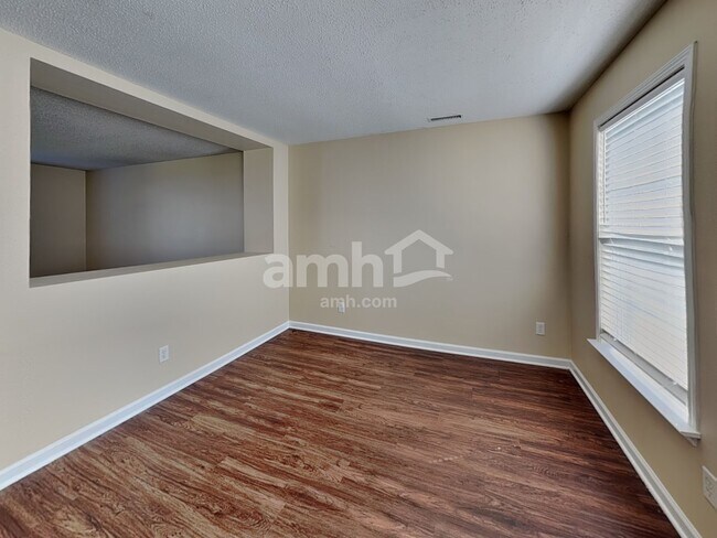 Building Photo - 10794 Timothy Ln