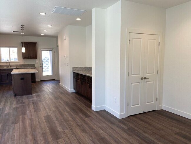 Building Photo - Built 2023 NW Reno 3 Bedroom House - Downs...