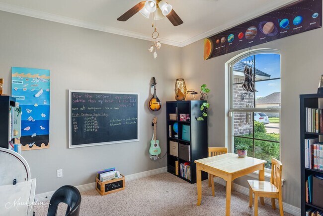 Building Photo - LEGACY HOME AVAILABLE! BELLE ROSE!