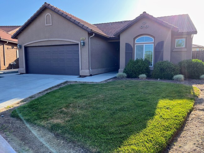 Building Photo - 4396 Wickson Pl