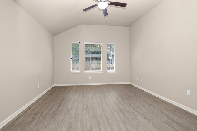 Building Photo - 13852 Running Bear Dr