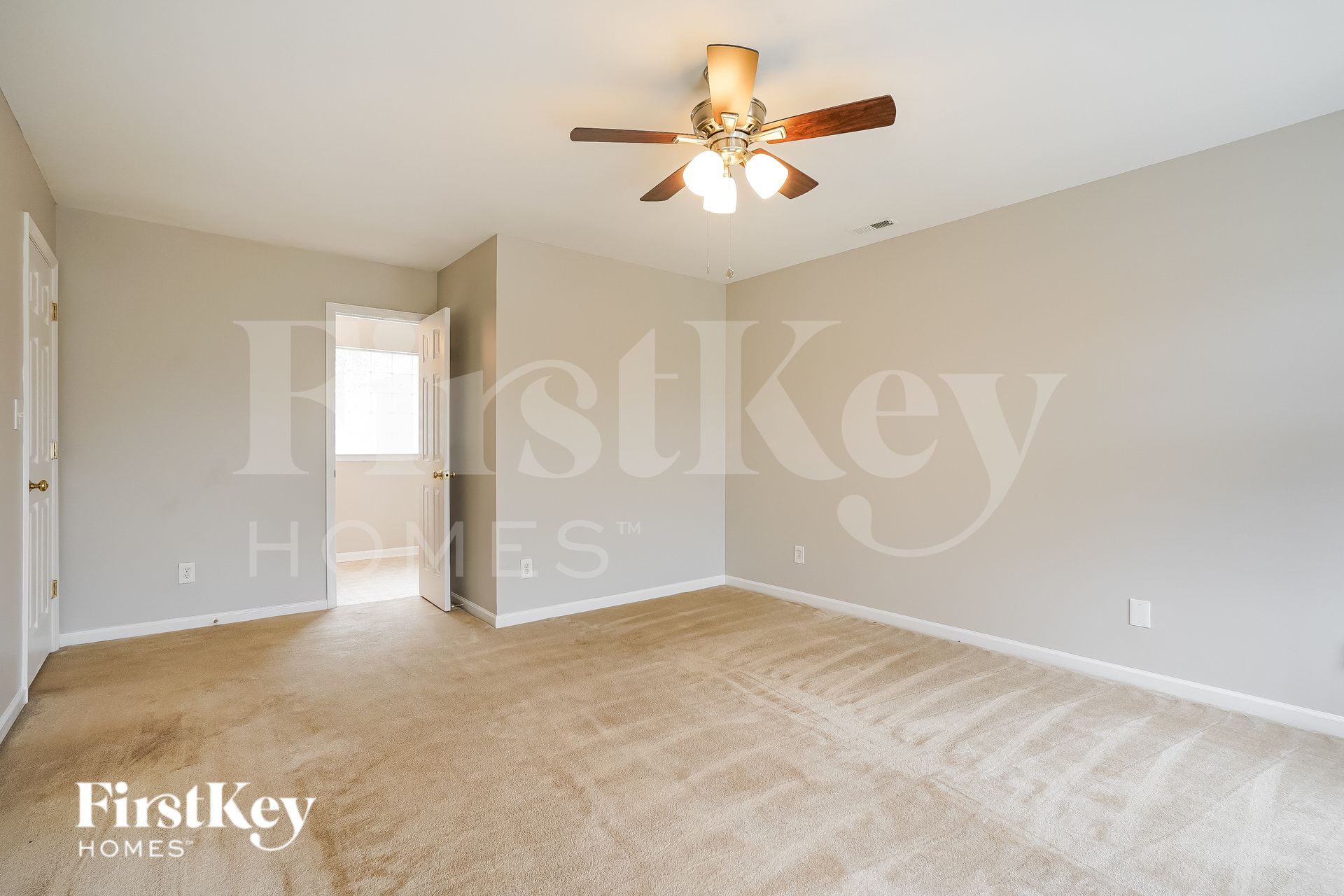 Building Photo - 809 Hounds Chase Dr