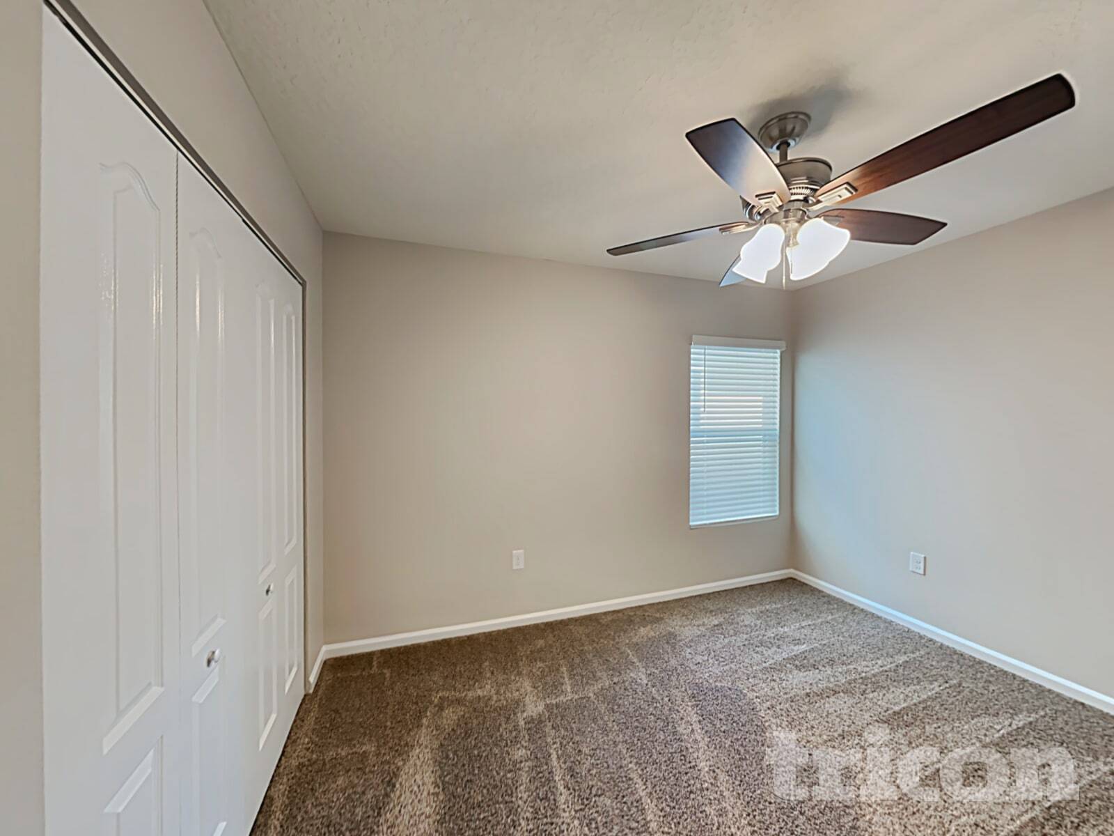 Building Photo - 8048 Meadow Walk Ln