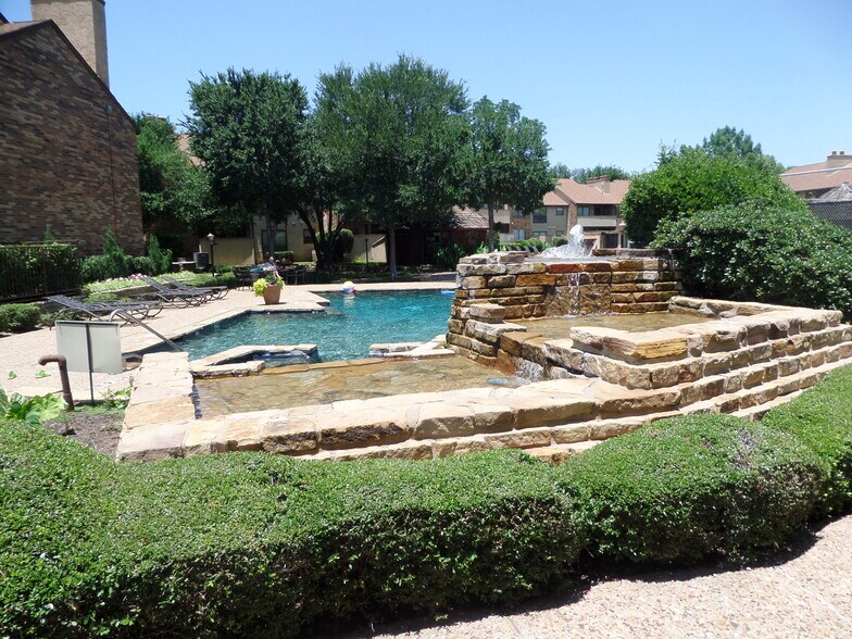 Building Photo - 1108 Harwell Dr