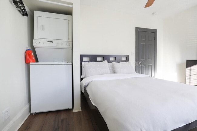 Building Photo - 3004 Marcy St