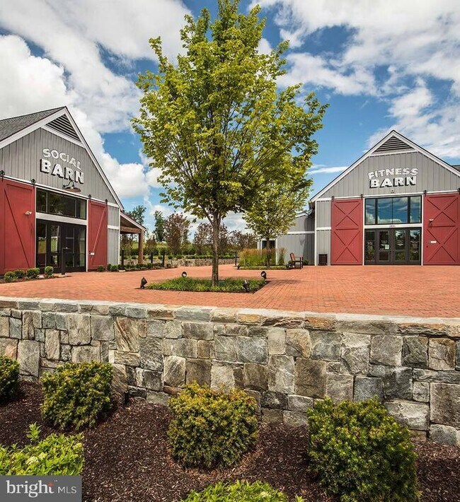 Building Photo - 18200 Moss Gdn Rd