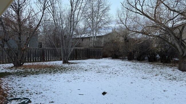 Building Photo - 110 N Yellowstone Ave