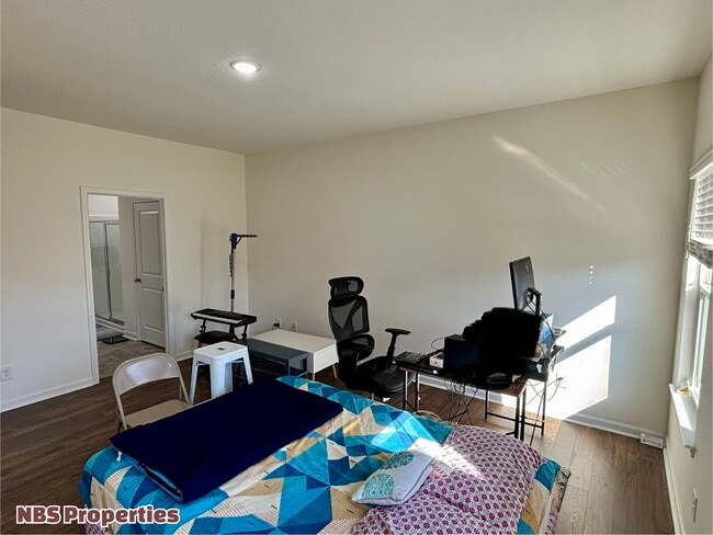 Building Photo - 12020 Spearmint Ln