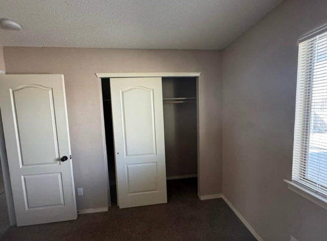 Building Photo - 14263 Hacienda Rock Dr