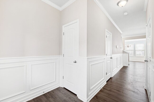 Building Photo - Modern Elegance in Brightleaf: 3-Bedroom Townhouse with Amenities Galore