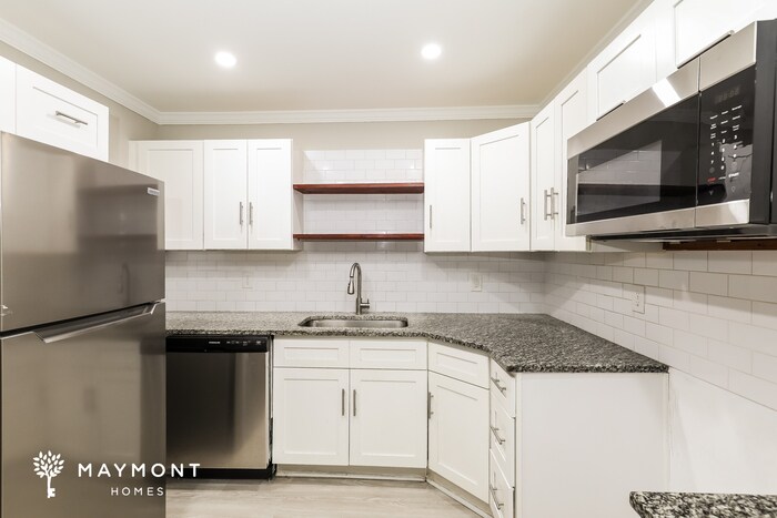 Building Photo - 111 Scarlett Dr