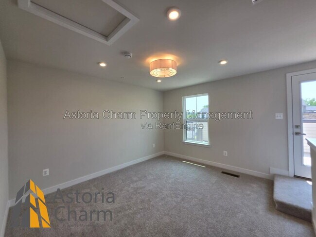 Building Photo - 2928 Maisel St