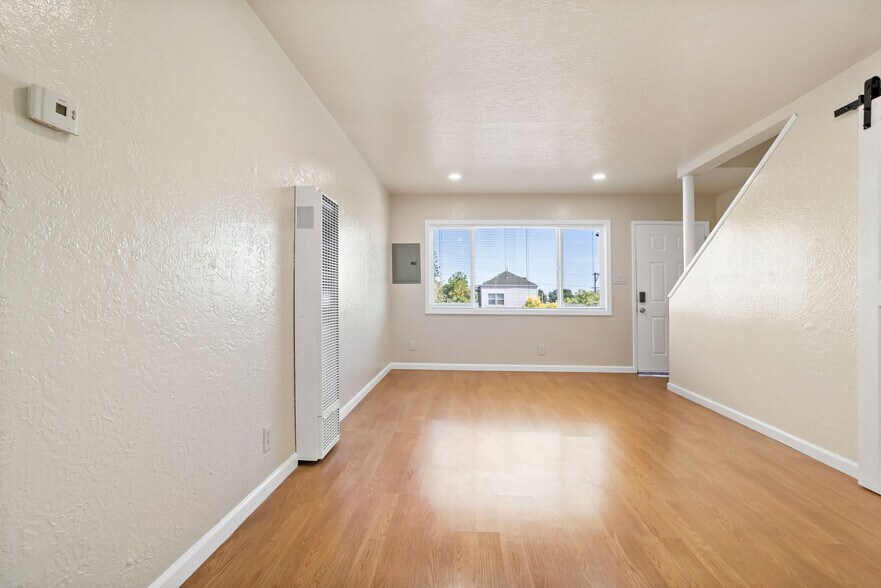 Building Photo - 1127 Bella Vista Ave