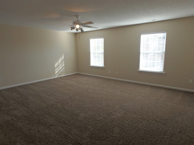 Building Photo - 8825 Cochran Ct