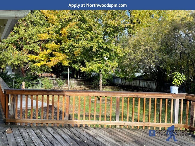 Building Photo - 518 Girard Cir
