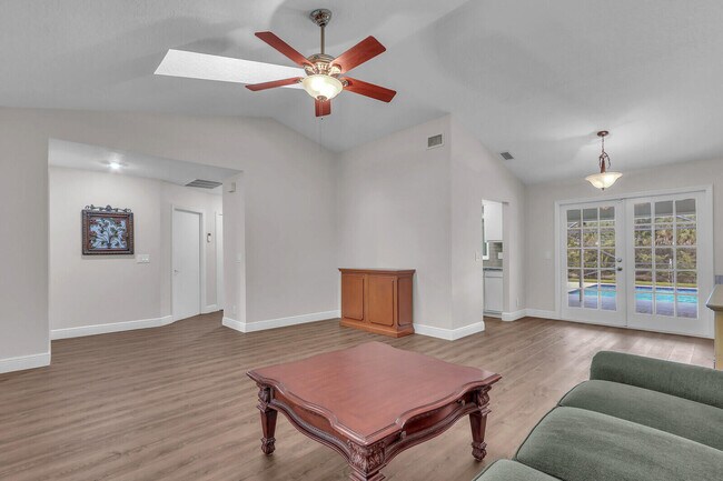 Building Photo - 18791 Misty Lake Dr