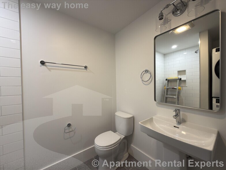 Building Photo - 406 Columbia St