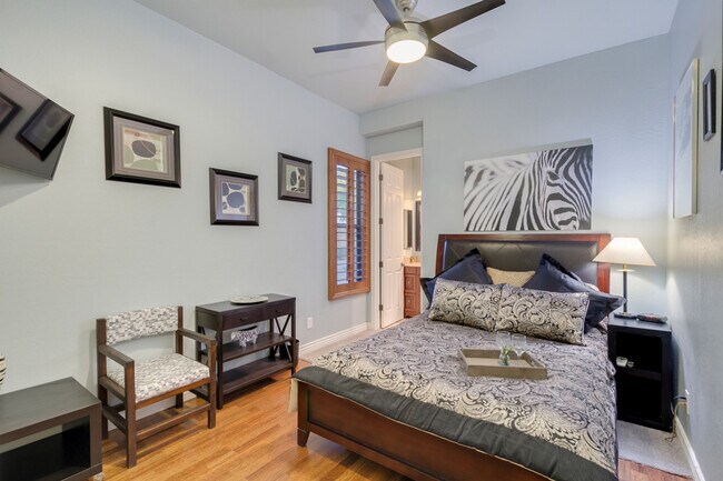 Building Photo - 2143 E Tonto Pl