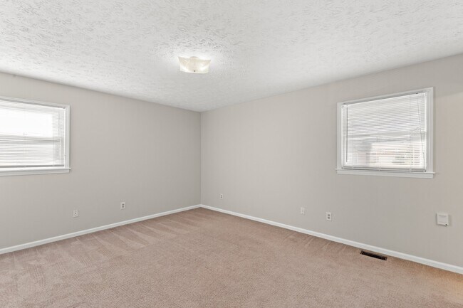 Building Photo - 1932 Mint Julep Ln