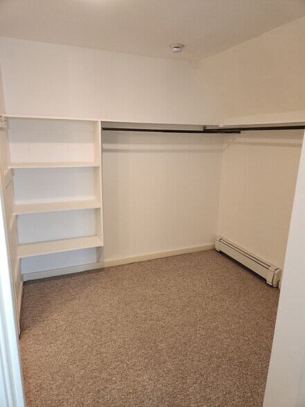 Building Photo - 1401 9th St