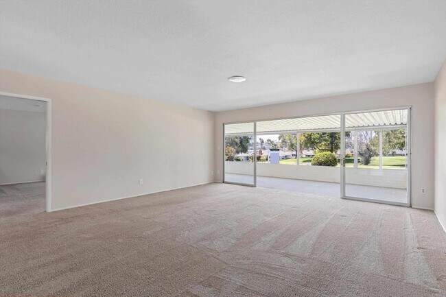 Building Photo - 1304 San Julian Dr