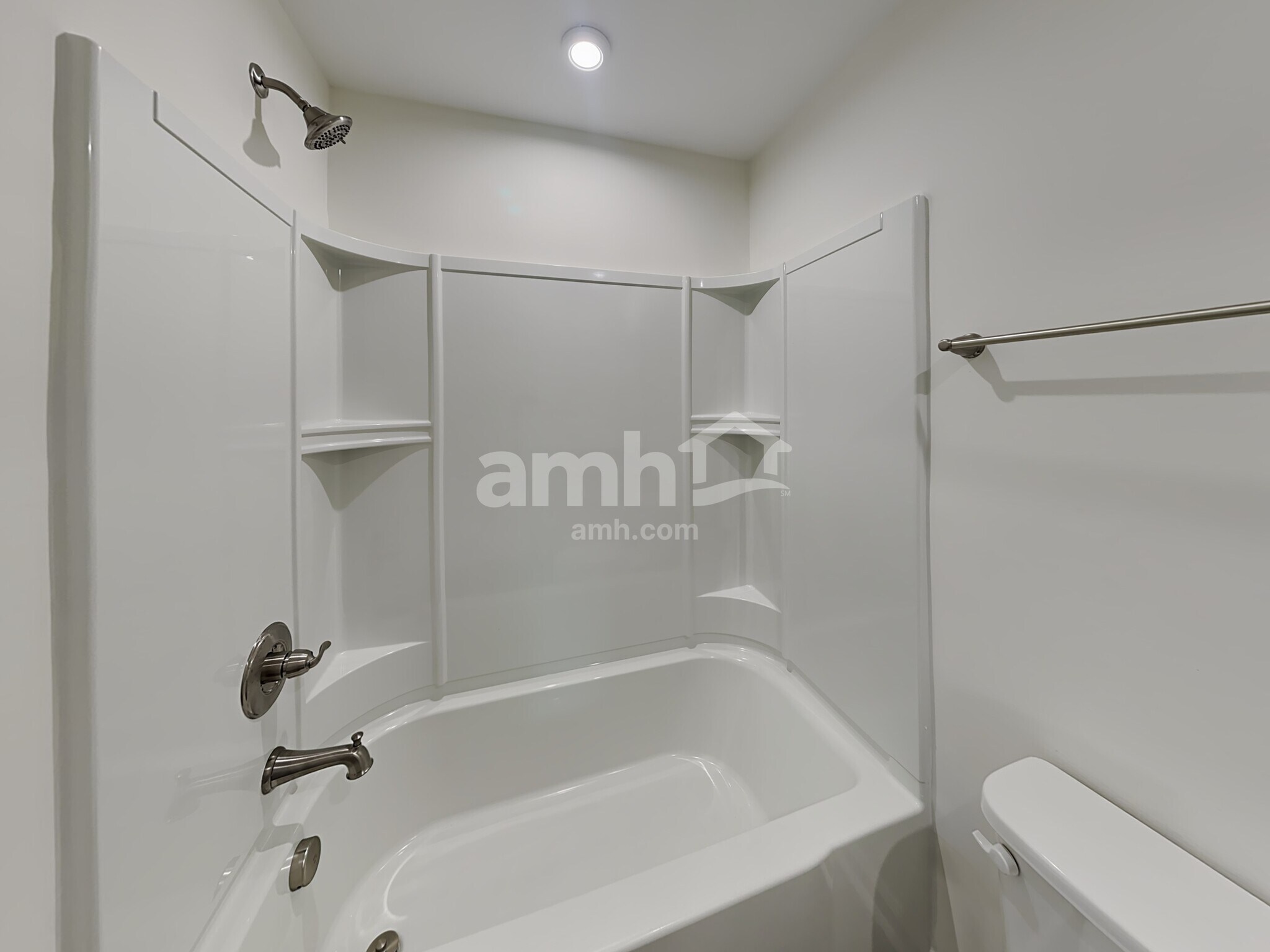 Building Photo - 661 Hamilton Park Dr