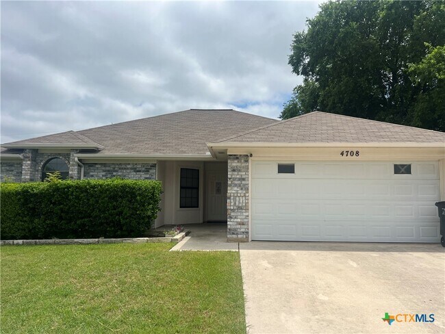 Primary Photo - 4708 Bluestem Ln