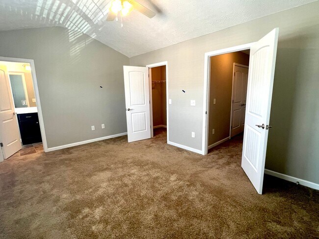 Building Photo - 5305 Tony Lama Ln