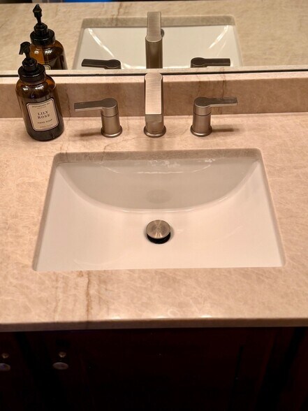 Building Photo - 3291 Cascina Cir