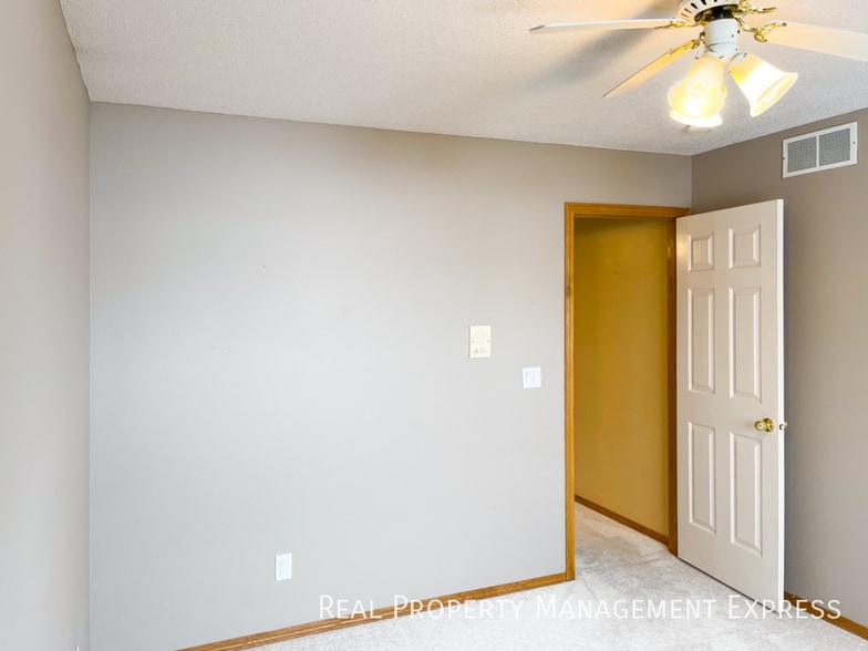 Building Photo - Coming soon: 4 Bedroom 3.5 Bathroom Single...