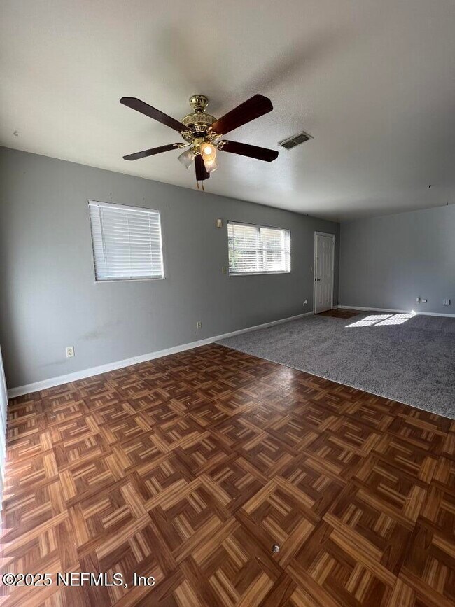 Building Photo - 8095 Lourdes Dr W