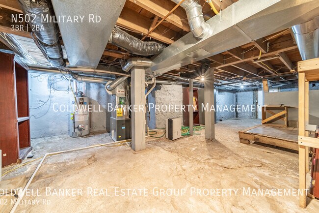 Building Photo - N502 Military Rd