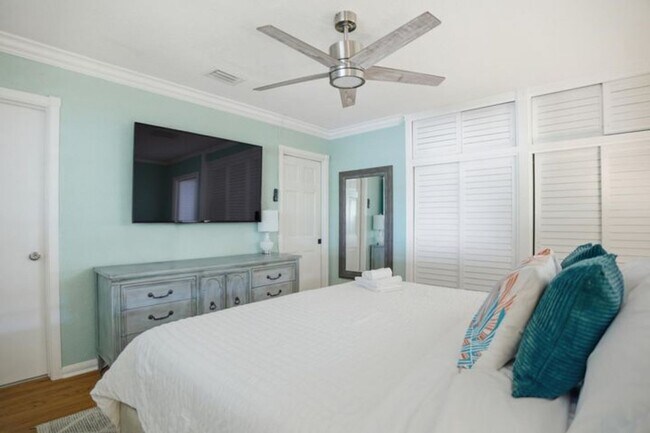 Building Photo - 525 N L St