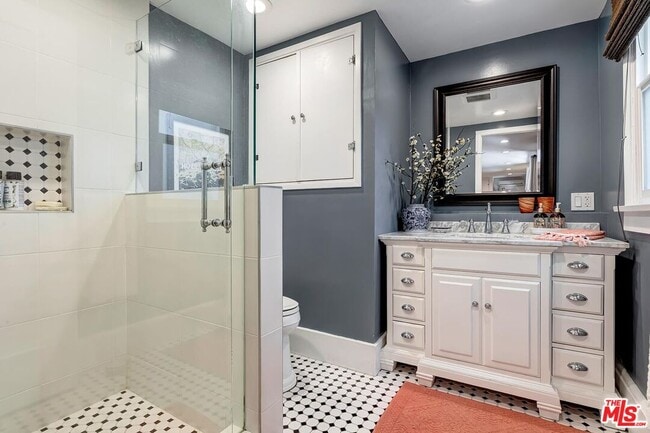 Building Photo - 5966 Graciosa Dr