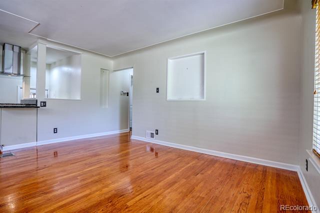 Building Photo - 732 Poplar St