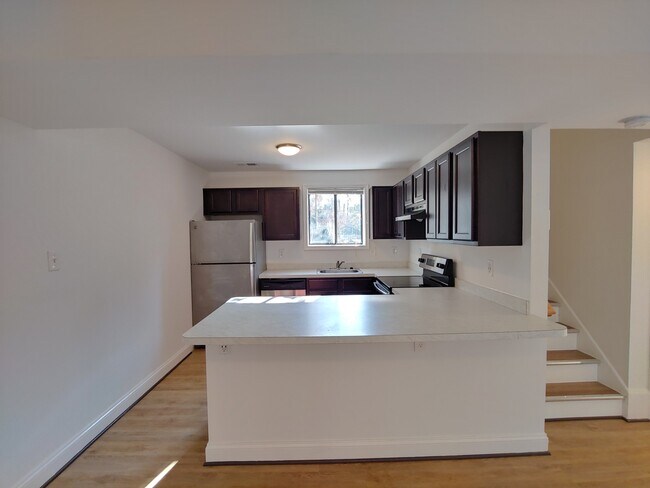 Building Photo - 240 Ternwing Dr